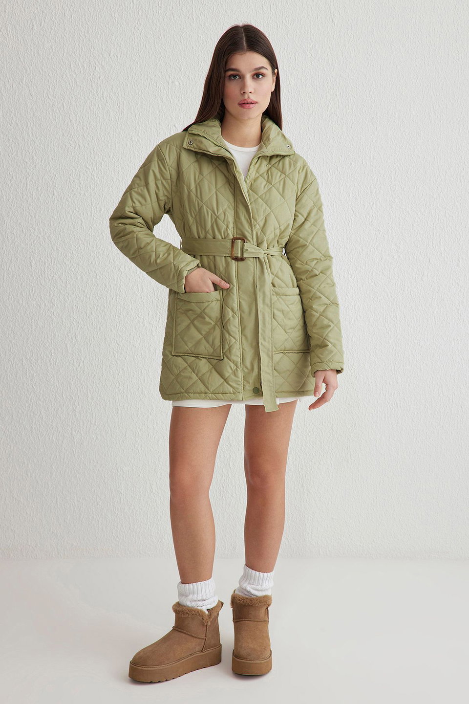 Oversize Belted Water Repellent Quilted Coat TWOAW23MO00170