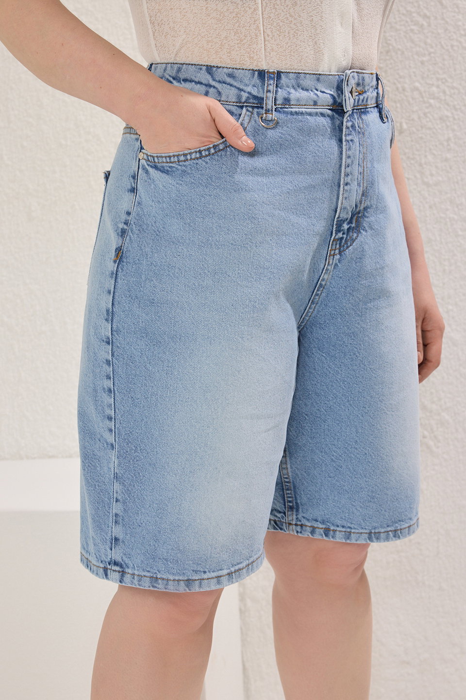 High Waist Straight Fit Denim Plus Size Shorts TBBSS25AP00016