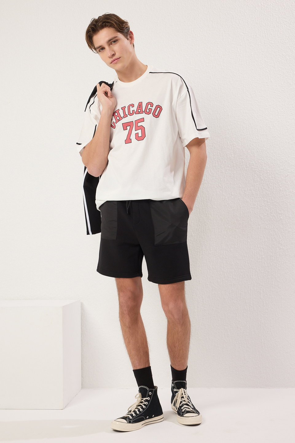 Regular Cut Parachute Fabric Pocket Detail Thick Shorts & Bermudas TMNSS25SR00028