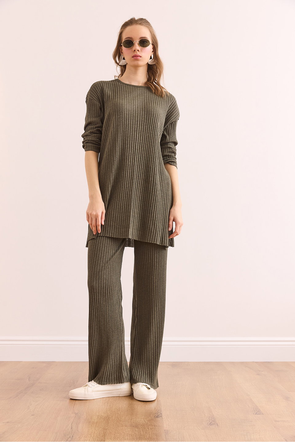Women's Top Slit Blouse Bottom Palazzo Corduroy Suit TKM-19000180