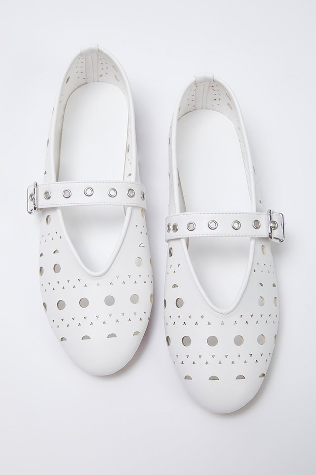 White - White Laser Cut Mary Jane Women's Ballerina Flats TAKSS25BE00037