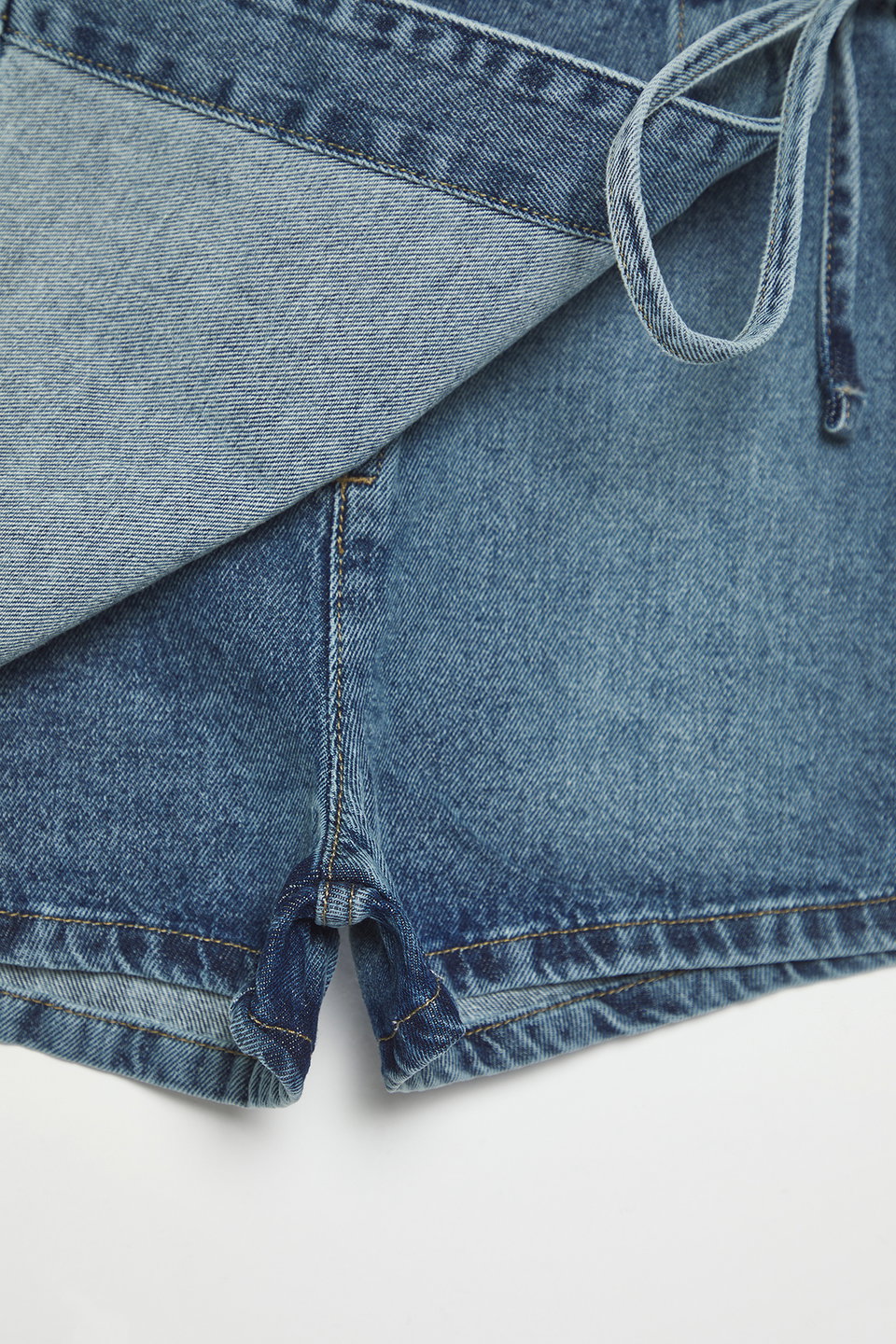 Double Breasted Binding Detailed Normal Waist Denim Shorts Skirt Twoss25Sr00182