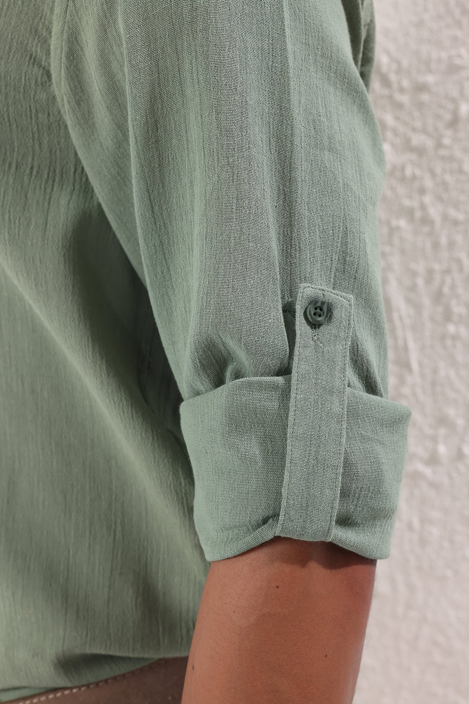 Regular Fit Linen Look Shirt with Wrinkled Effect and Epaulettes TMNSS23GO00061