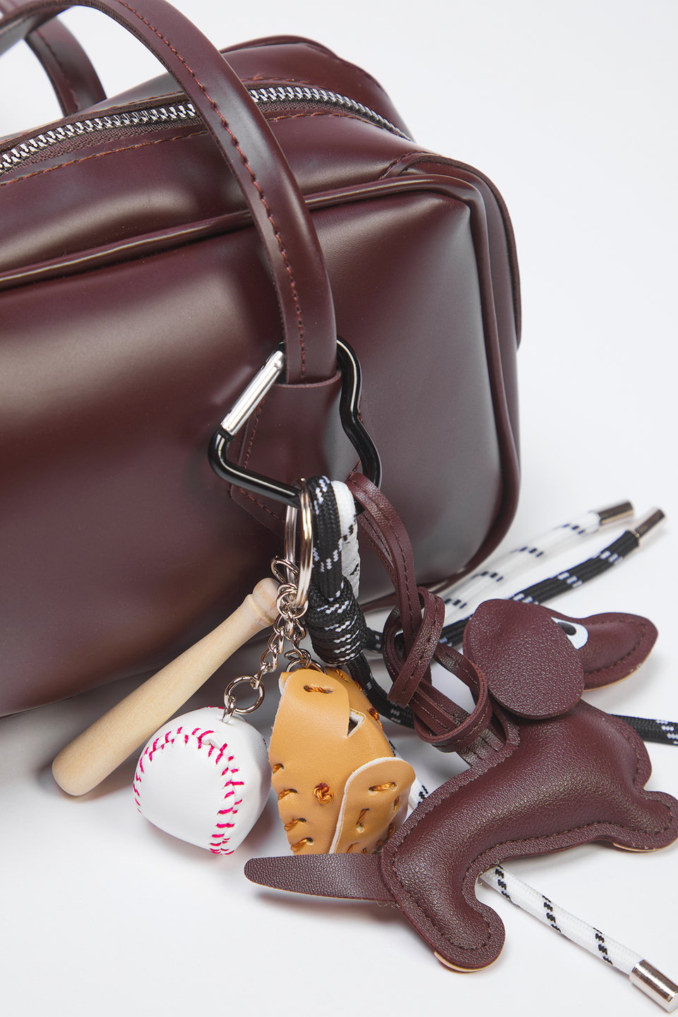 Dog and Baseball Figured Charm Detailed Women's Mini Bowling Shoulder Bag TAXSS25OC00021