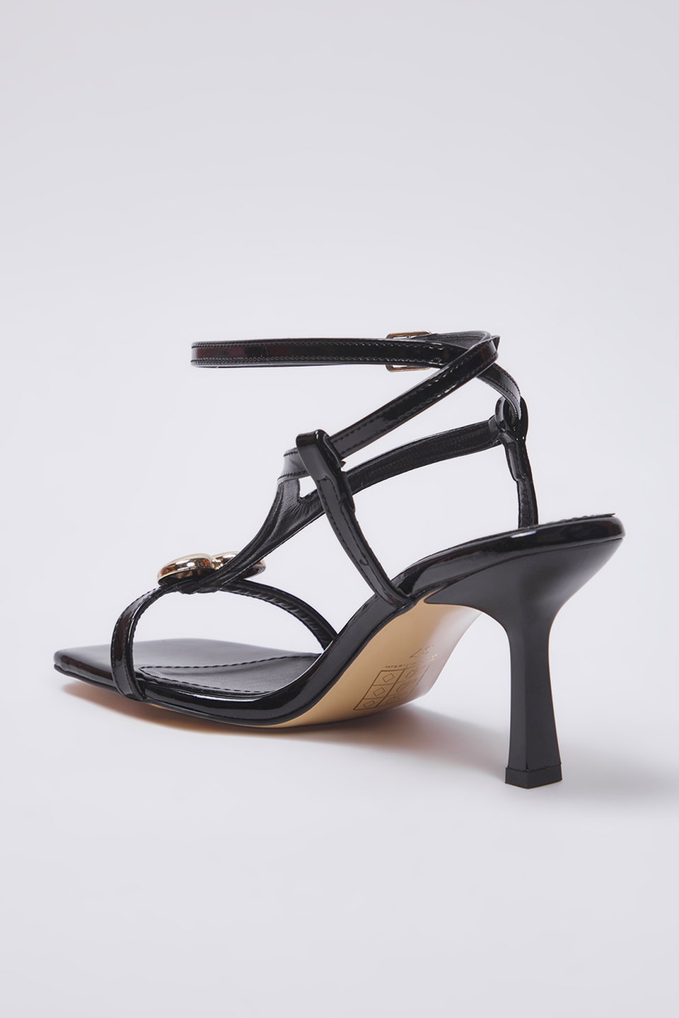 Heart Accessory Detailed Patent Leather Women's Thin Heeled Sandals Takss25To00094
