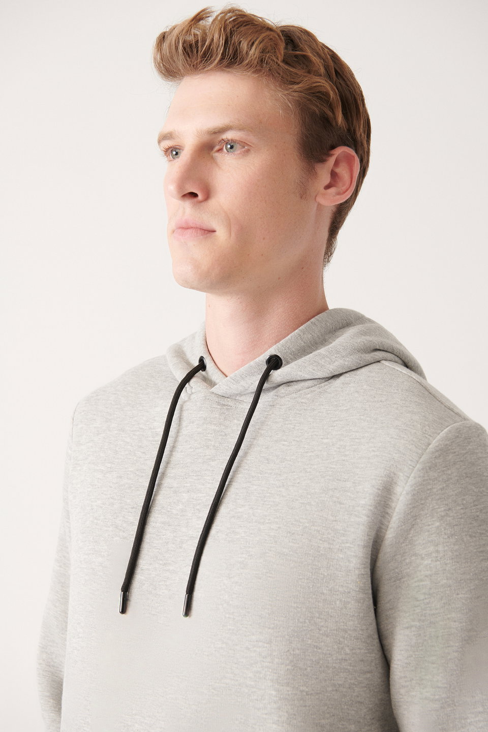 Men's Hooded 3-Thread Raised Cotton Sweatshirt E001018
