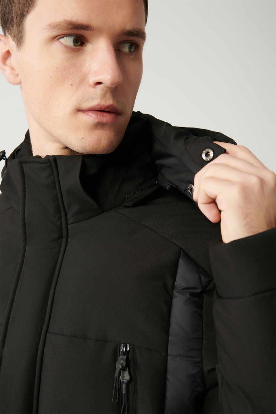 Men's hooded down jacket with water-repellent fabric a32y6044