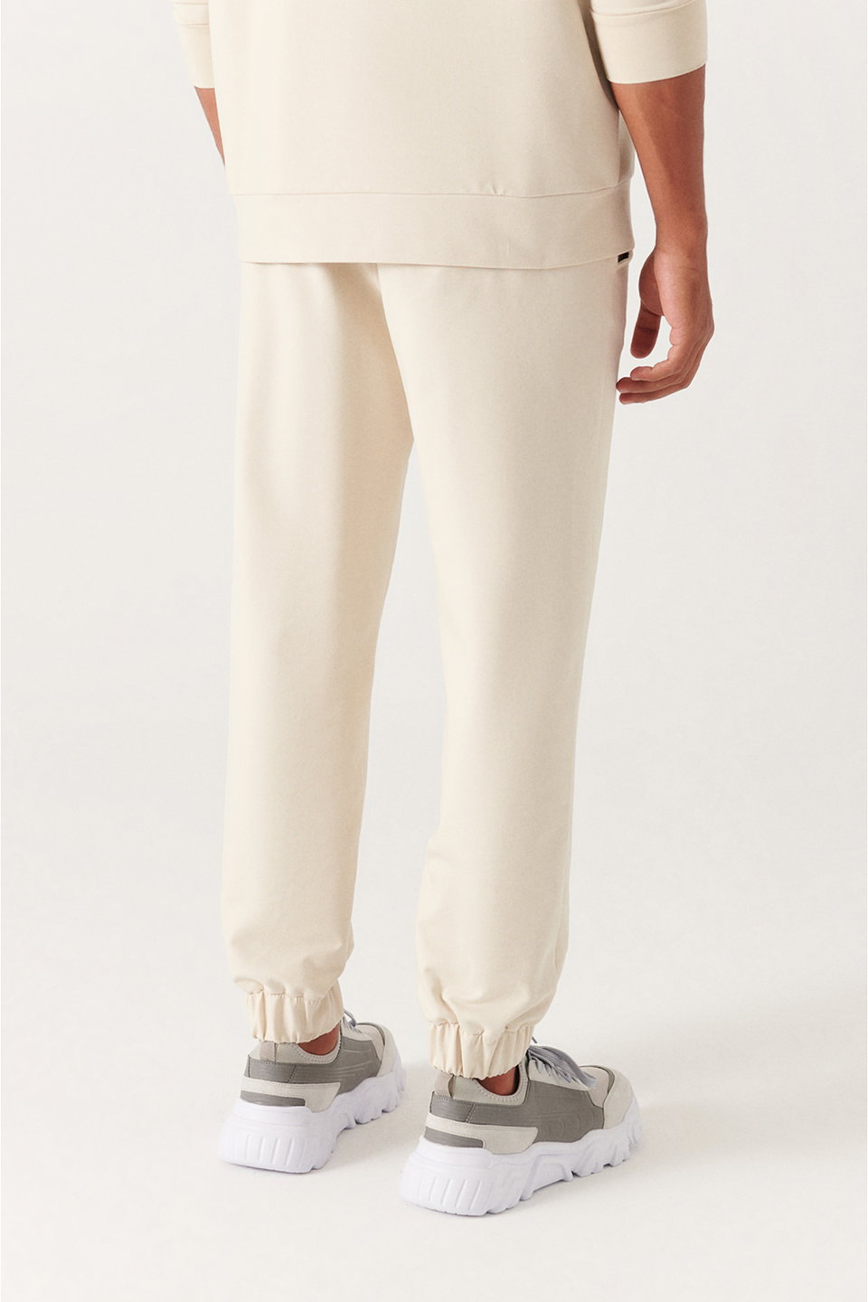 Men's basic cotton 2-thread jogger e003403