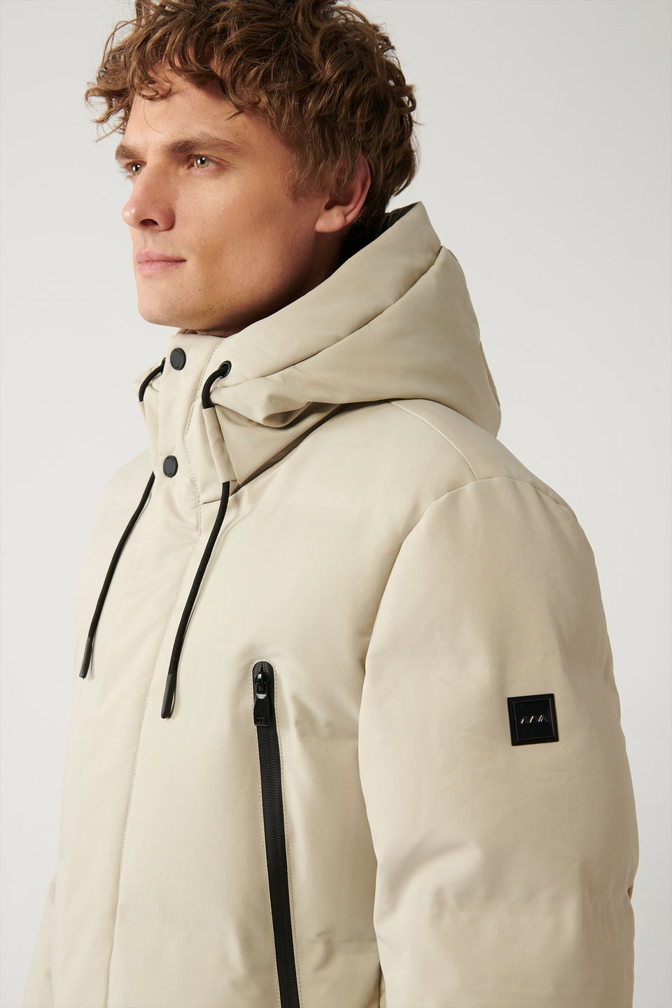 Men's hooded down padded water-repellent fabric long coat a32y6047