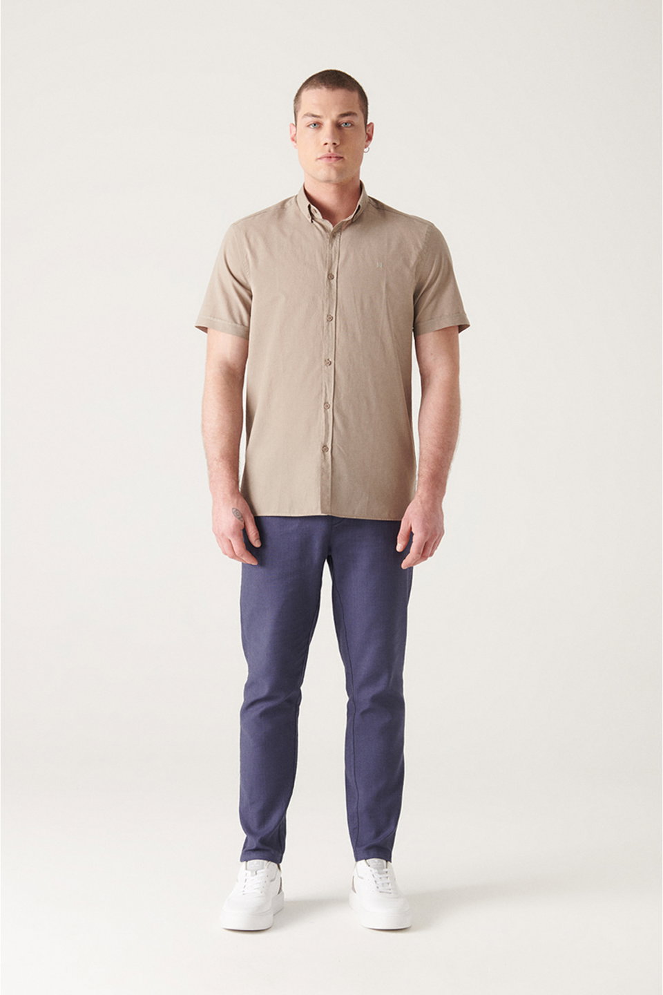 Men's Button-Down Collar 100% Cotton Thin Short Sleeve Shirt E002210