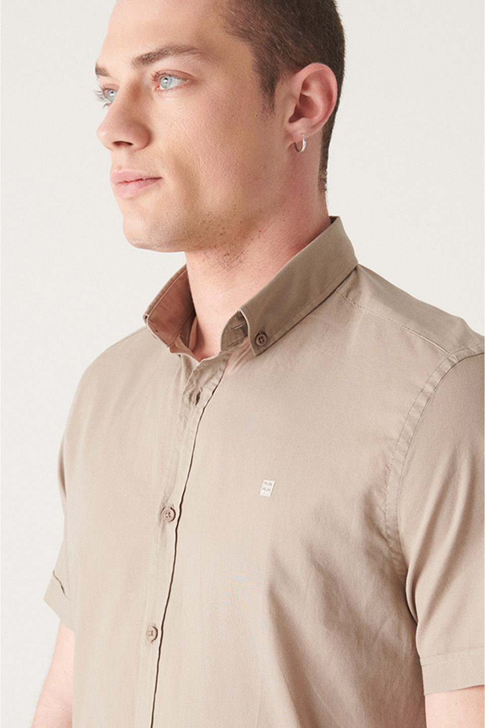 Men's Button-Down Collar 100% Cotton Thin Short Sleeve Shirt E002210