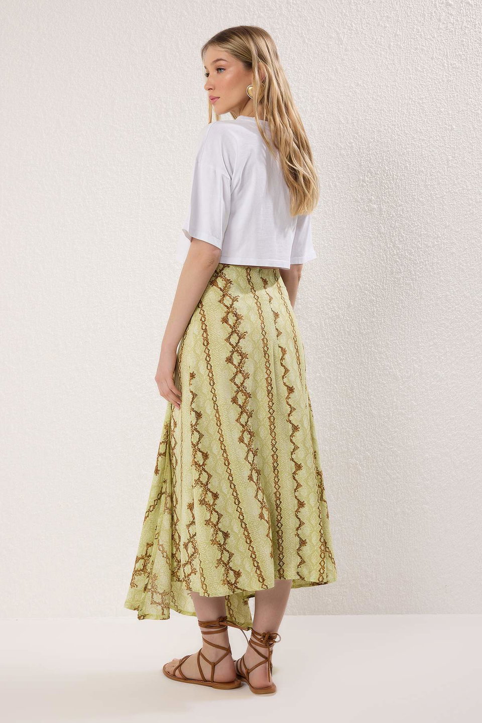 Multicolored Asymmetrical Slit Long/Maxi Viscose Skirt TWOSS25ET00183