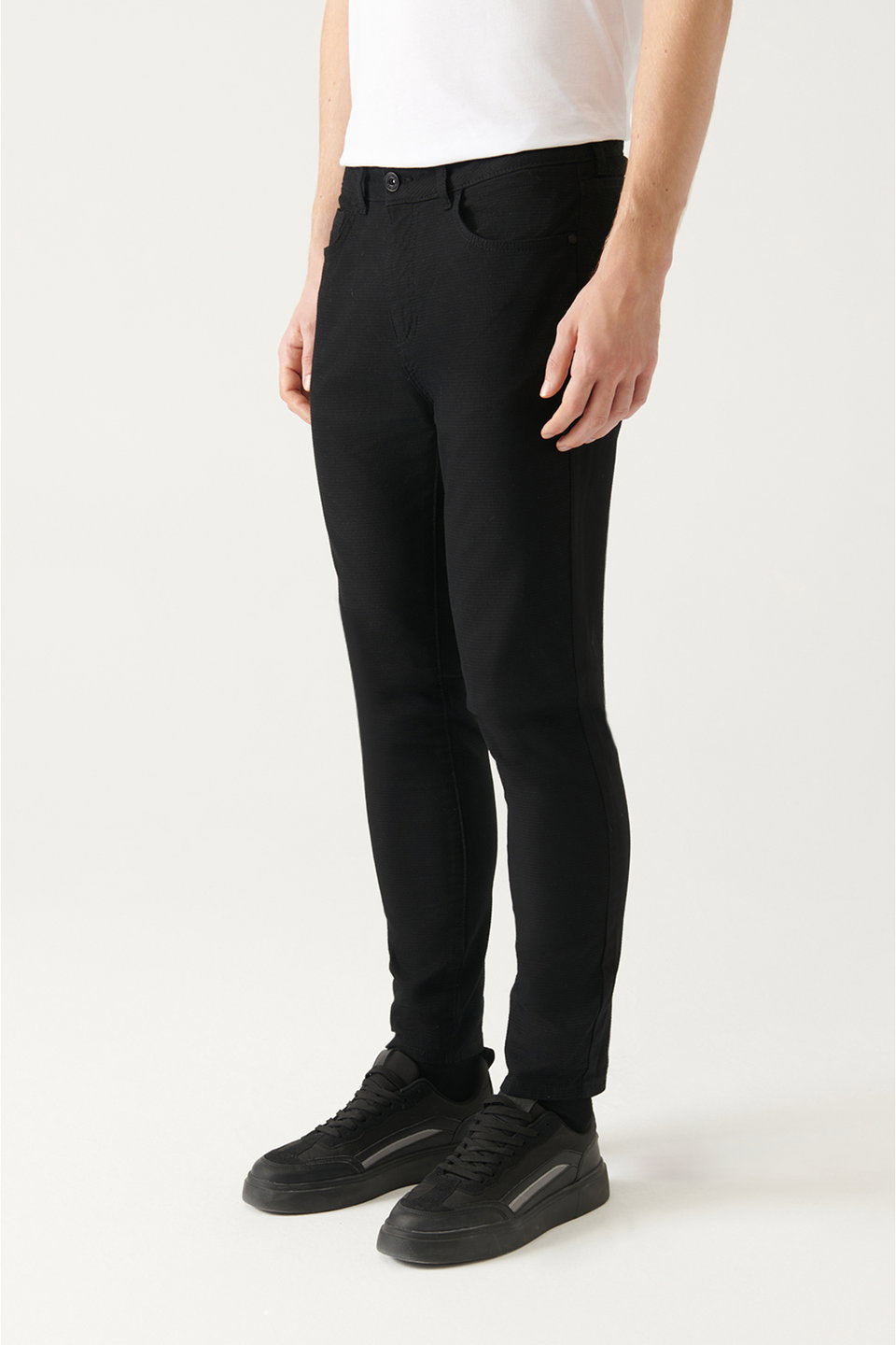 Men's 5-Pocket Stretch Canvas Slim Fit Trousers B003001