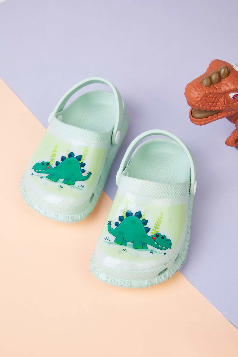 Soft Closed Front Lighted Crocodile Figure Detailed Boy Kids Sandal Slippers TAKSS25TE00054