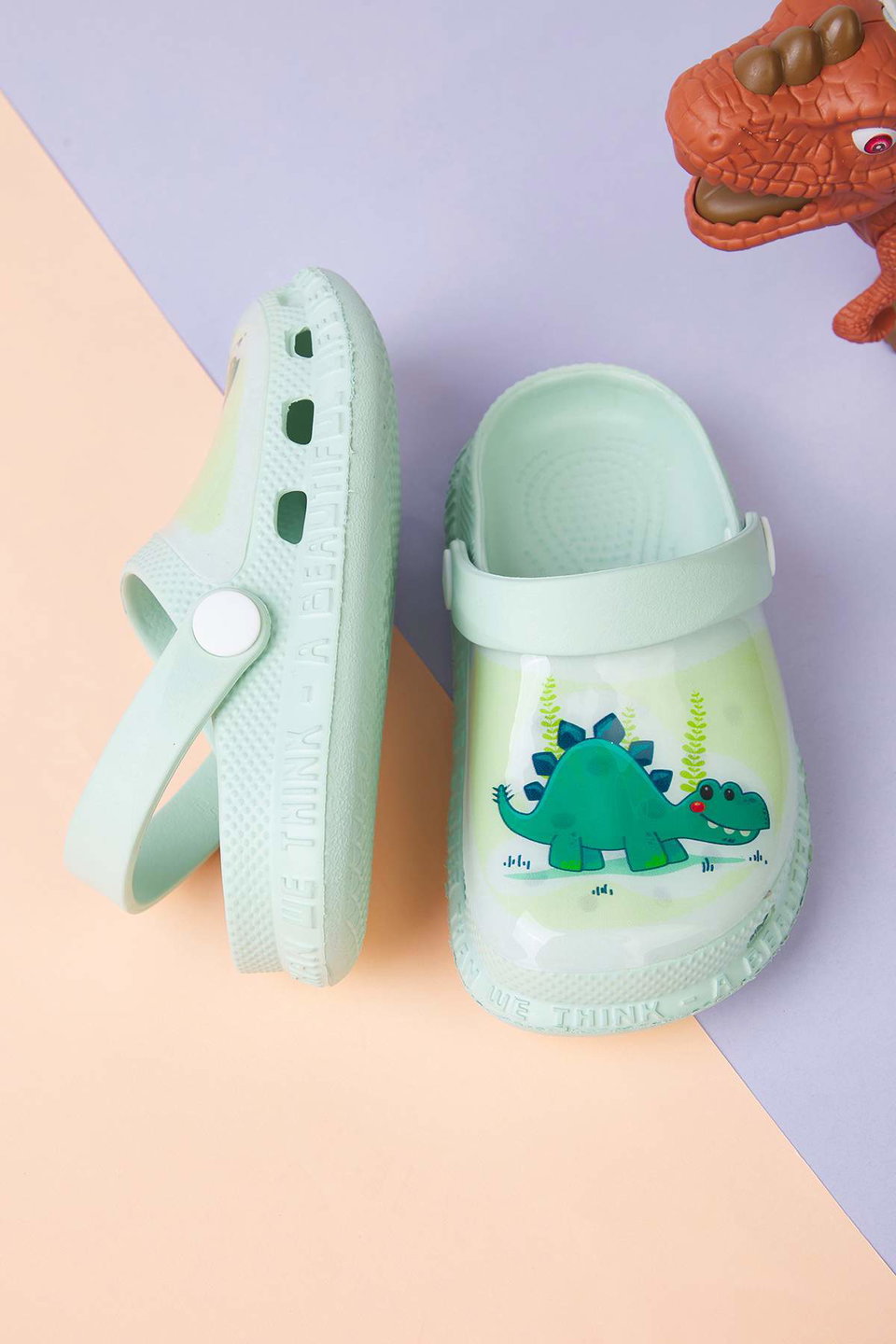 Soft Closed Front Lighted Crocodile Figure Detailed Boy Kids Sandal Slippers TAKSS25TE00054