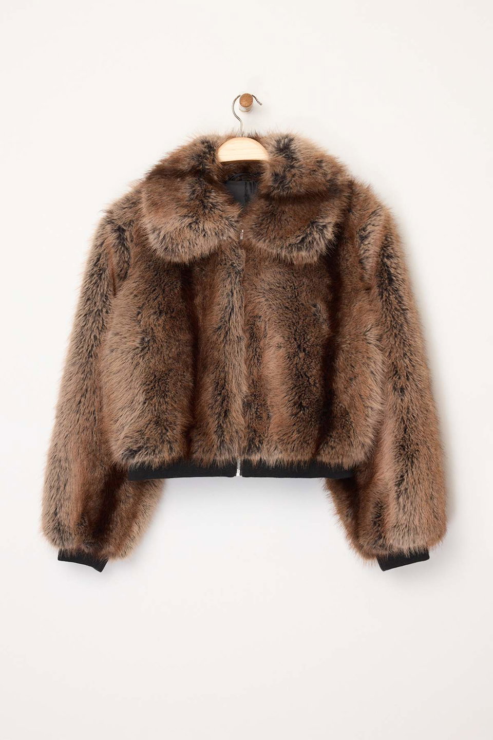 Oversize Molded Elastic Detailed Bomber Fur Coat TWOAW25MO00038