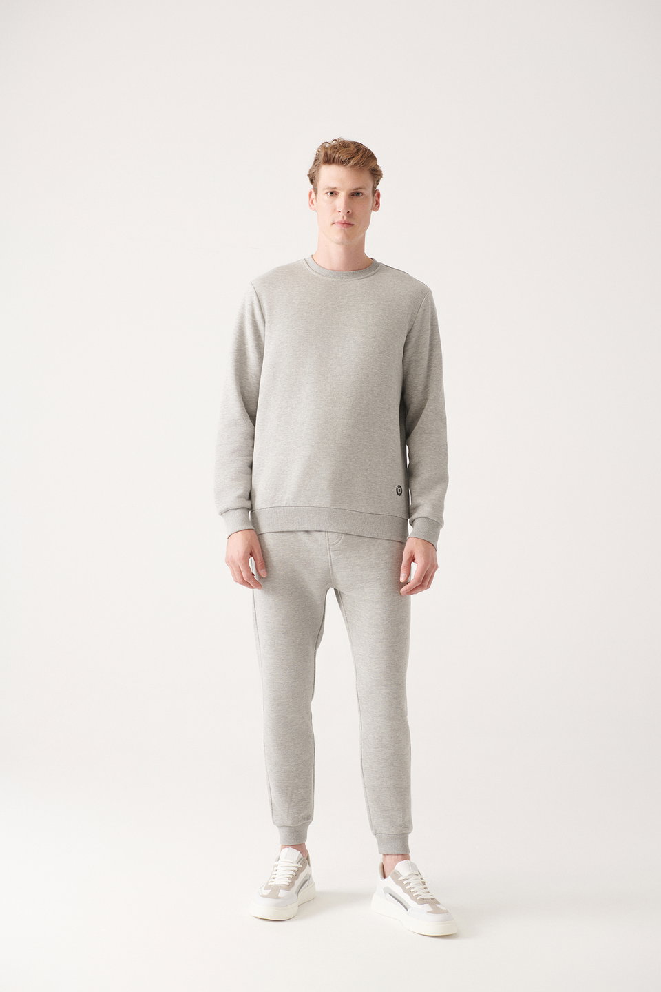 Men's raised fabric crew neck basic sweatshirt e001017