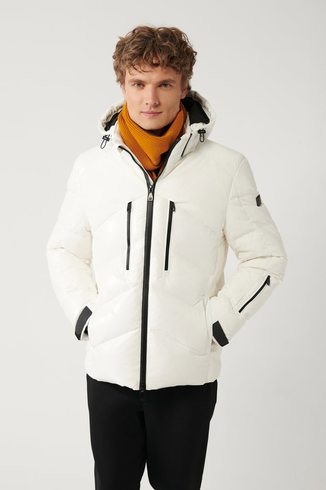 White - Men's Black Goose Down Water Repellent and Windproof Puffer Ski Jacket with Carrying Strap A32y6014