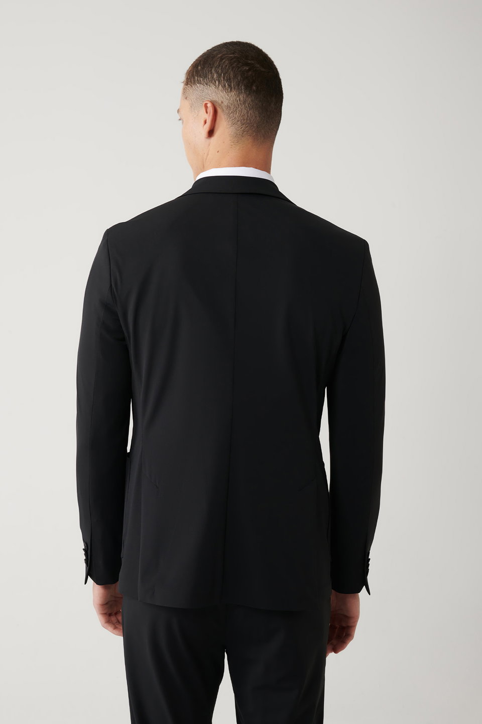 Men's Unlined Water Repellent Bi-Stretch Lightweight Comfort Slim Fit Jacket A41Y4030