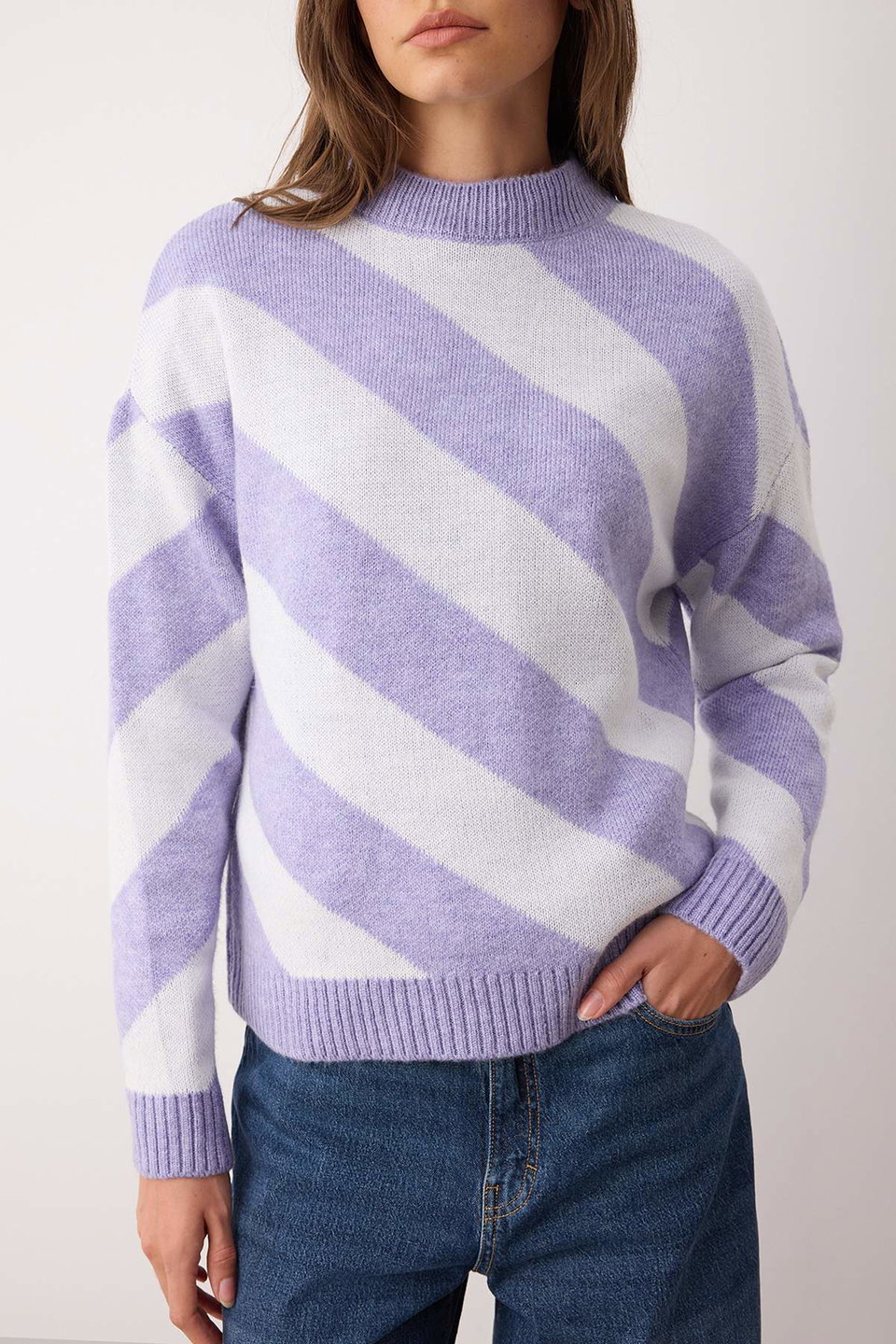 Striped Knitted Sweater TCTAW25AK00059