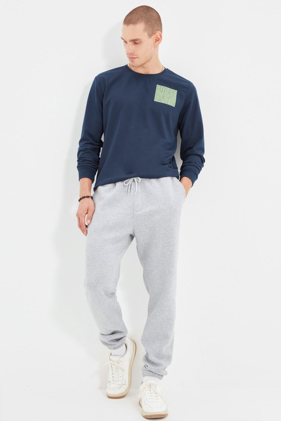 Unisex Regular/Normal Cut Leg Elasticated Polar Fleece/Warm Sweatpants TMNAW22EA0346