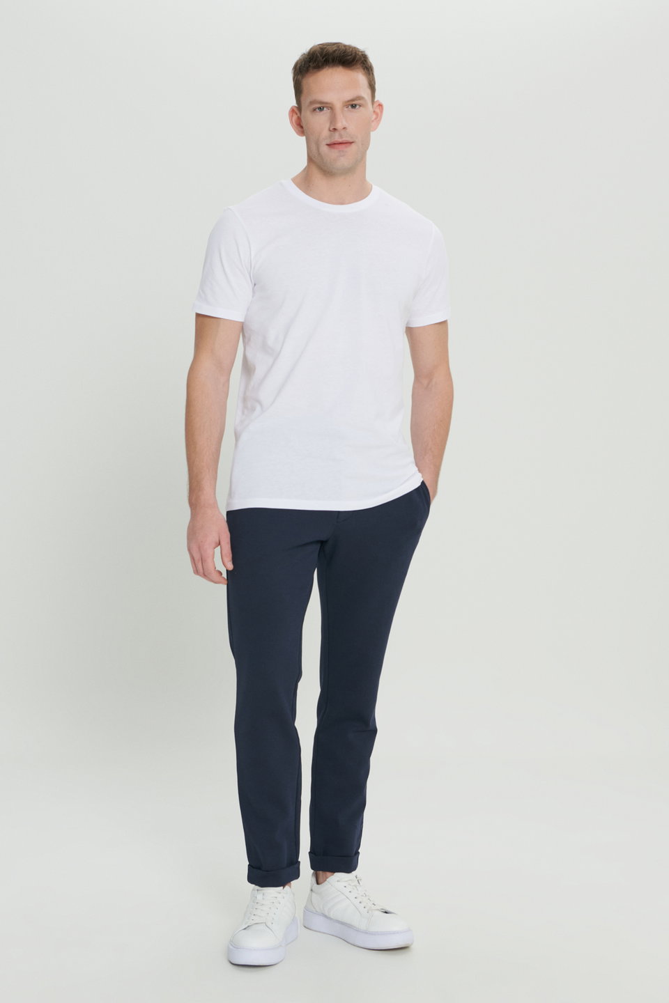 3-Pack Slim Fit Slim Cut 100% Cotton Crew Neck T-Shirt