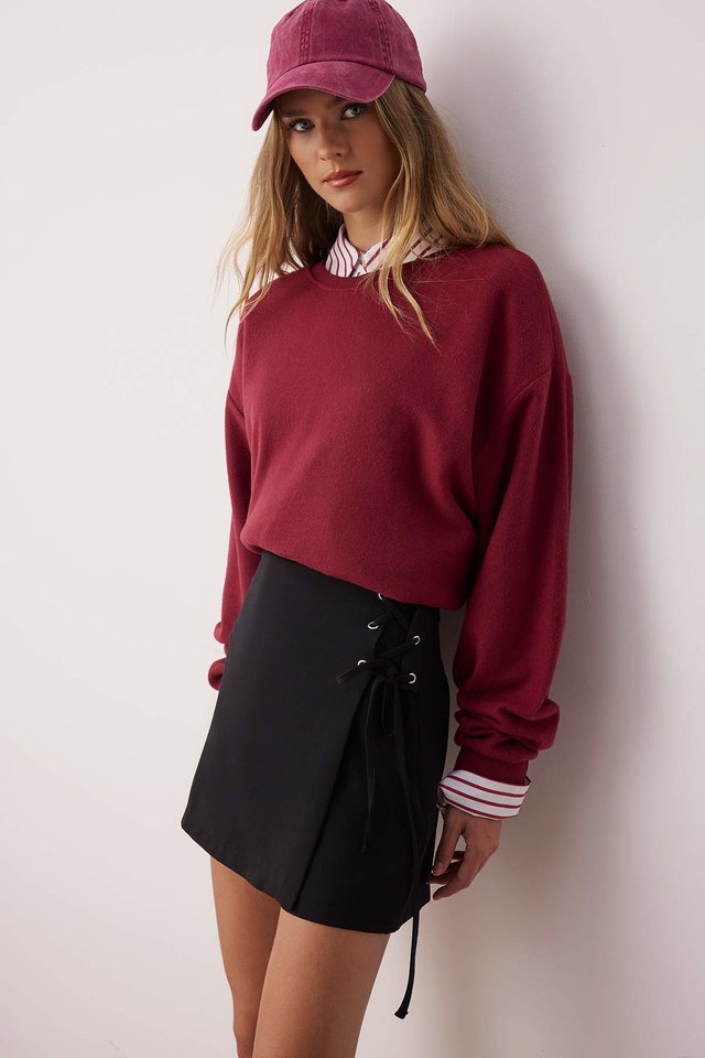 Black - Black Lace and Eyelet Detail Woven Shorts Skirt TWOAW21SR0038.