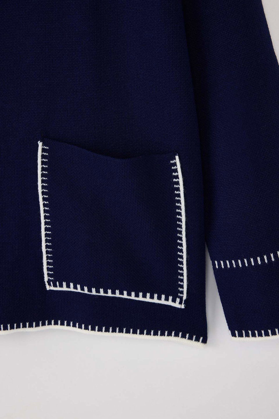 Polo Collar Embroidered/Embroidered Knitwear Cardigan TBBAW26AV00021