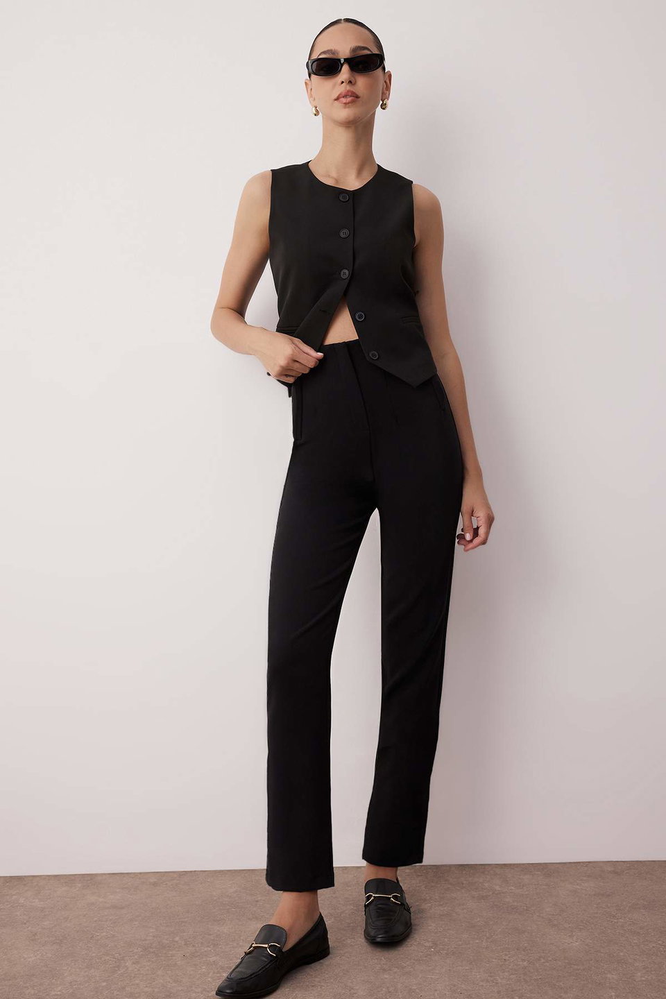 Cigarette Pattern Darted High Waist Ankle Length Woven Fabric Trousers TWOSS20PL0515