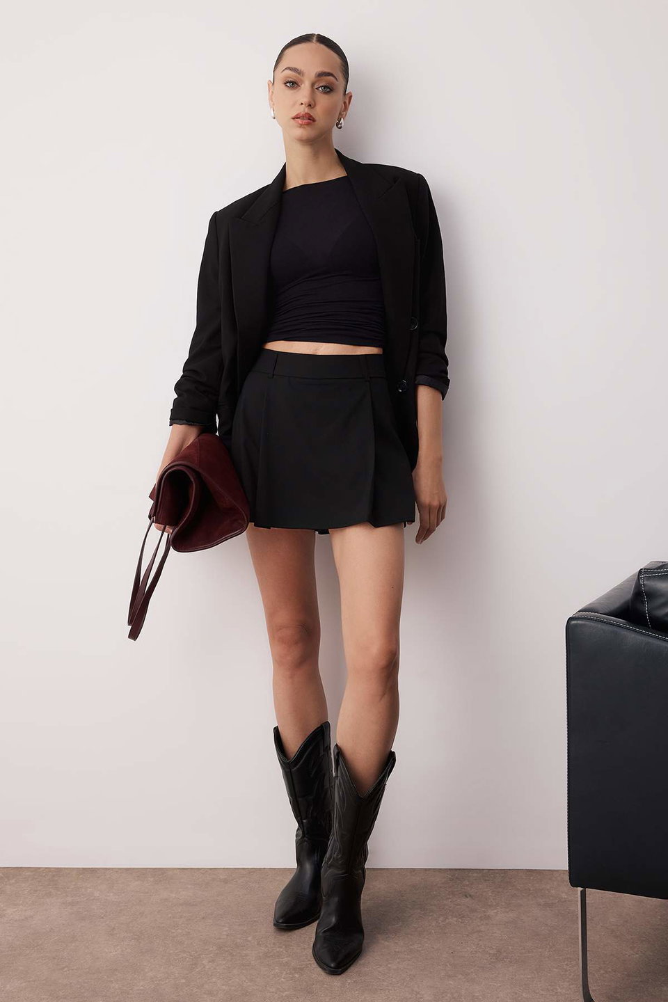 Premium Quality Pleated Woven Shorts Skirt TWOAW24SR00034