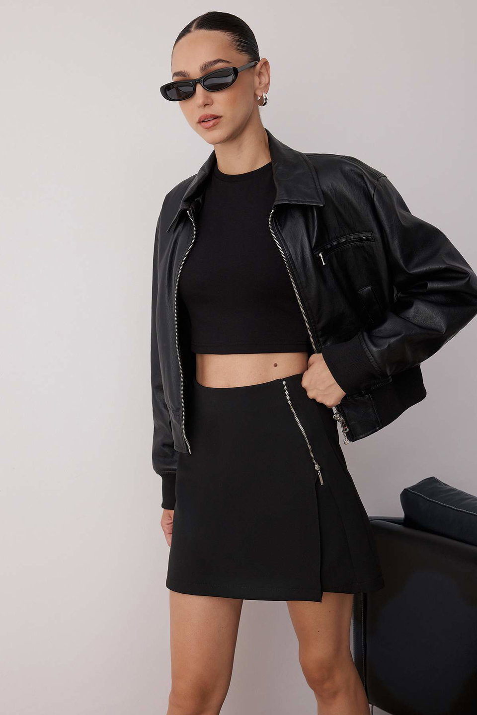 Zipper Detail Woven Shorts Skirt TWOSS20SR0139