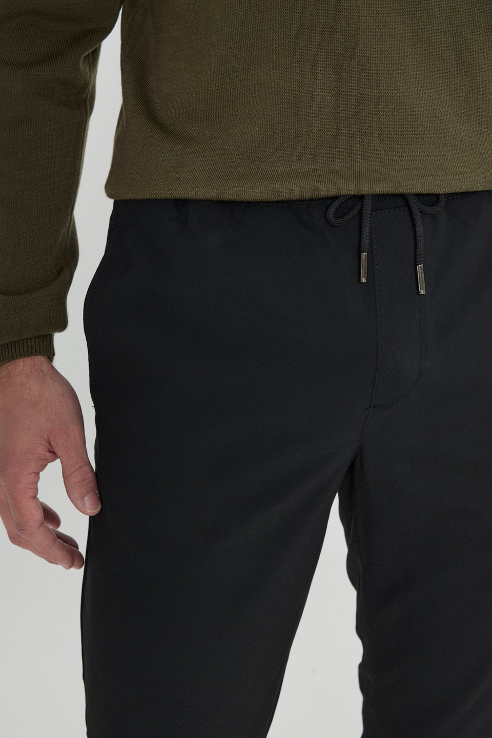 Slim Fit Tied Waist Jogger Pants with Side Pockets