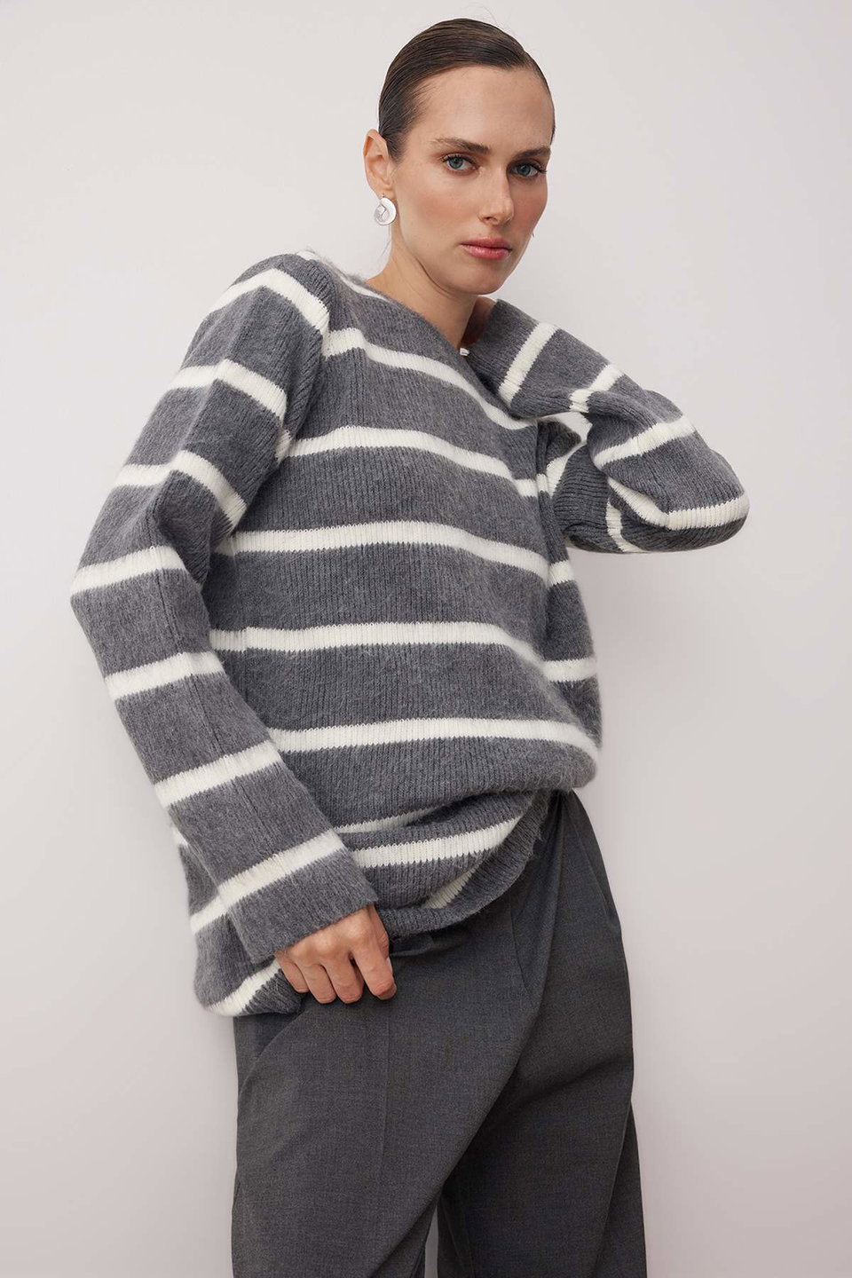Striped Hairy Knit Sweater TCTAW26AK00004