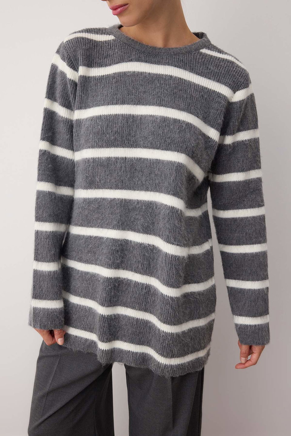 Striped Hairy Knit Sweater TCTAW26AK00004