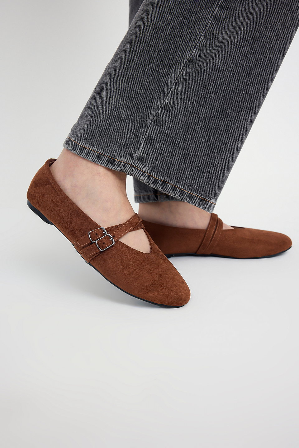 Teen Cross-Strap Suede Almond Toe Mary Jane Ballerina TAKAW26BE00006
