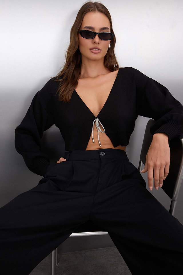 Black - Black Super Crop Basic Bow Knit Cardigan TWOAW24HI00315