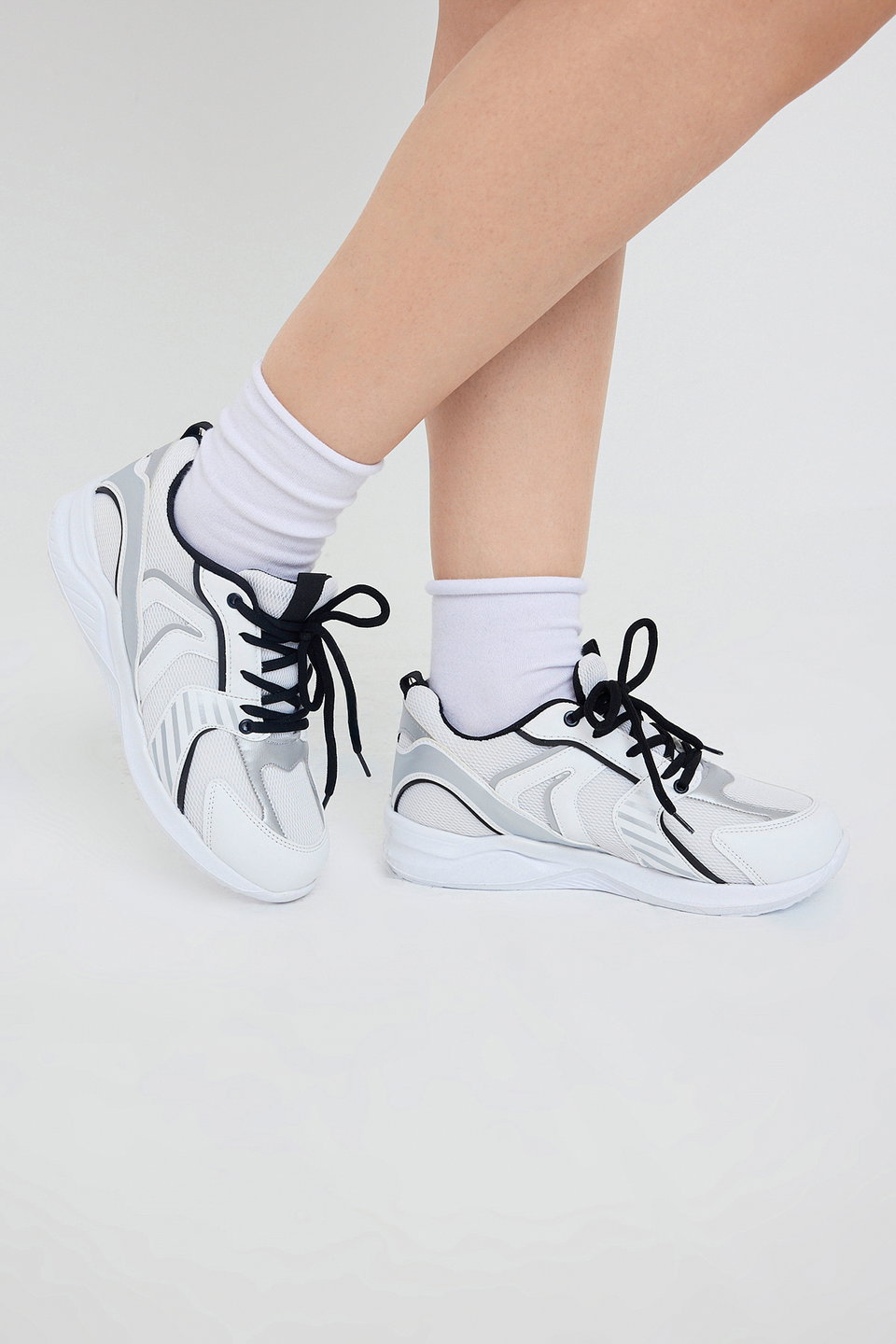 Teen/Unisex Child Contrast Detail Sole Kids Sneakers TAKAW26SN00007