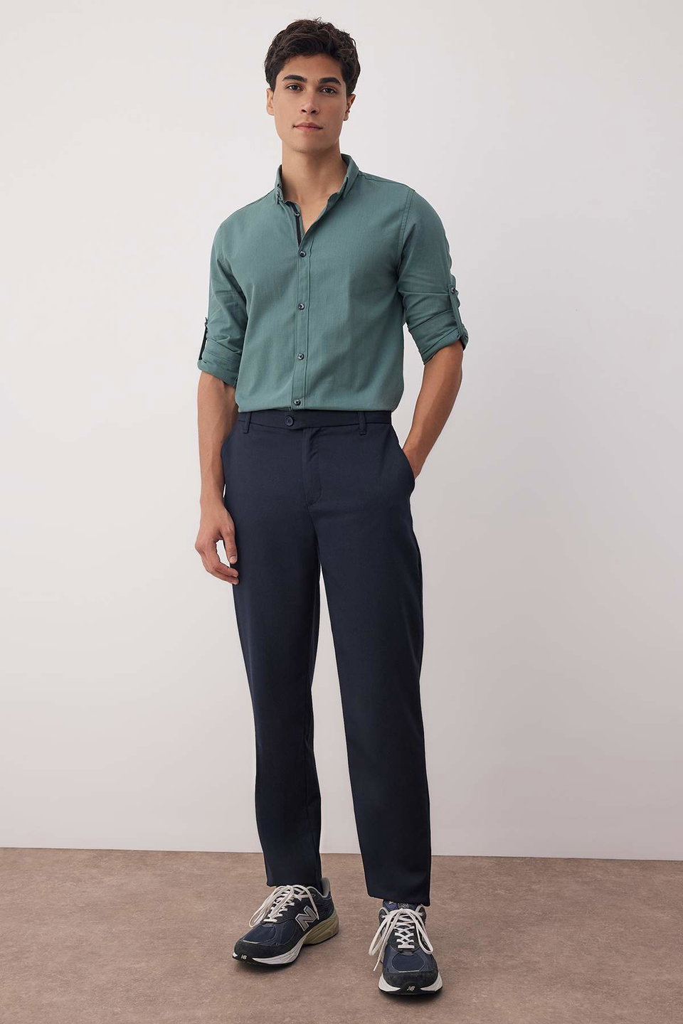 Button-down Collar Epaulette Slim Fit Long Sleeve 100% Cotton Linen Look Shirt TMNSS20GO0189