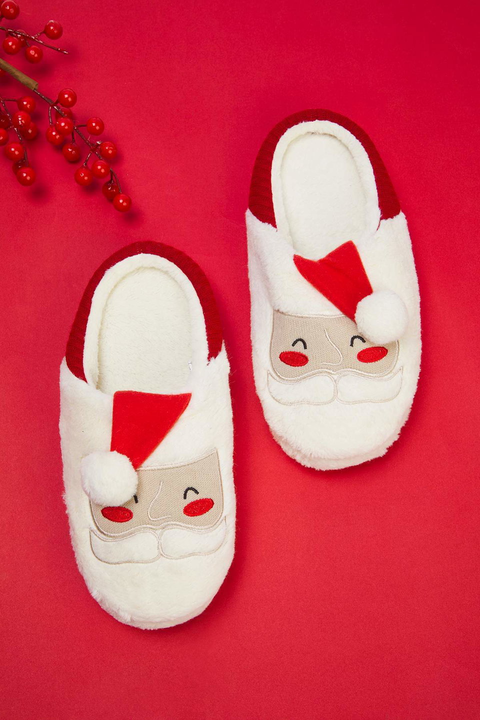 New Year's Themed Pompom Hat Detailed Women's Home Slippers TAKAW26ER00011