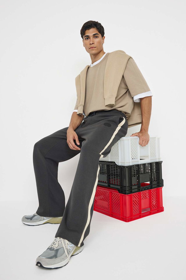 Anthracite - Teen Anthracite Straight Fit Stripe Detailed Silicone Labeled Thick Sweatpants TMNAW26EA00000