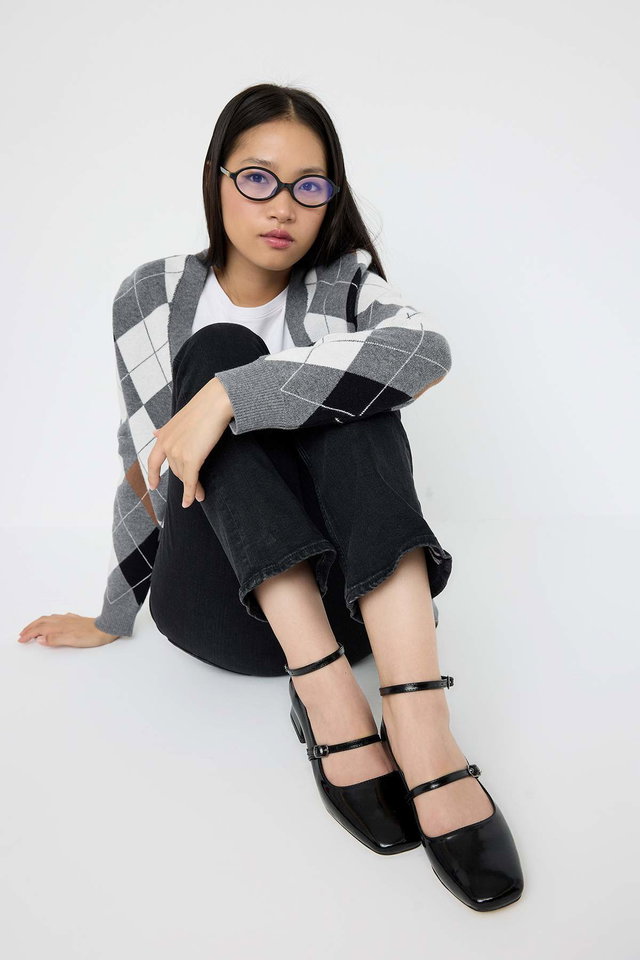 Black - Teen Burgundy Mary Jane Ankle Strap Square Toe Women's High Heels 
TAKAW26TO00003