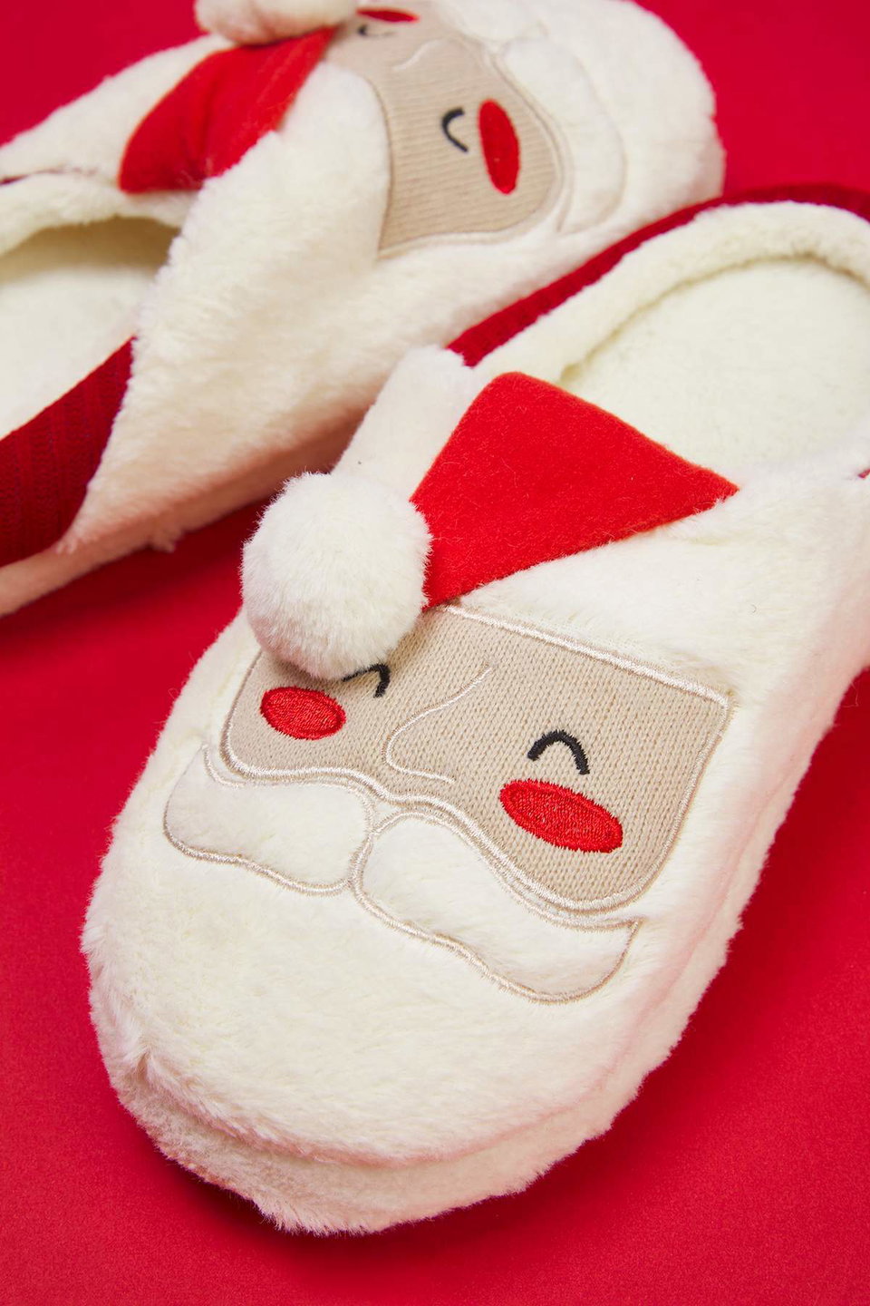 New Year's Themed Pompom Hat Detailed Women's Home Slippers TAKAW26ER00011