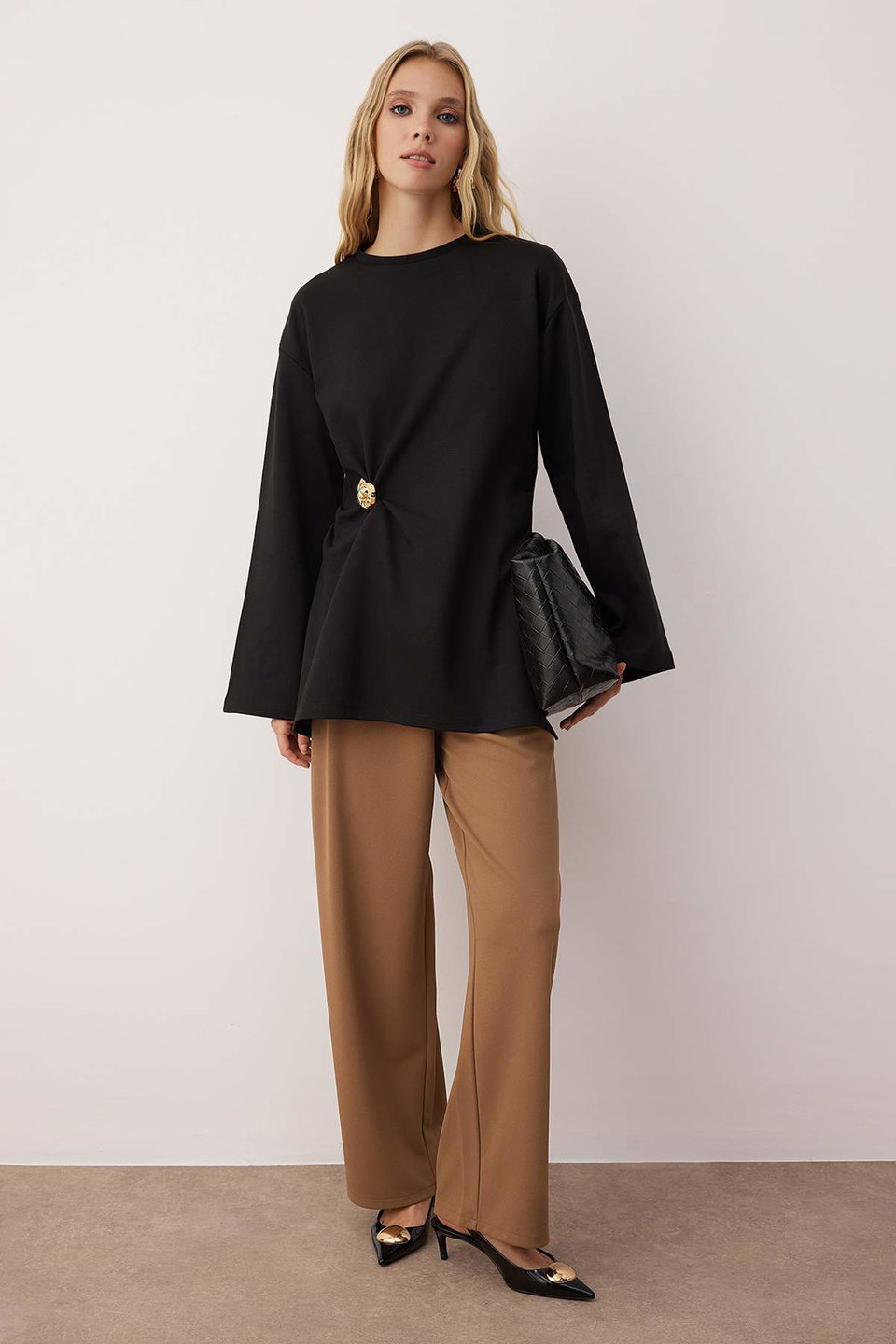 Soft Fabric Buckle Detailed Knitted Tunic TCTAW26UK00000