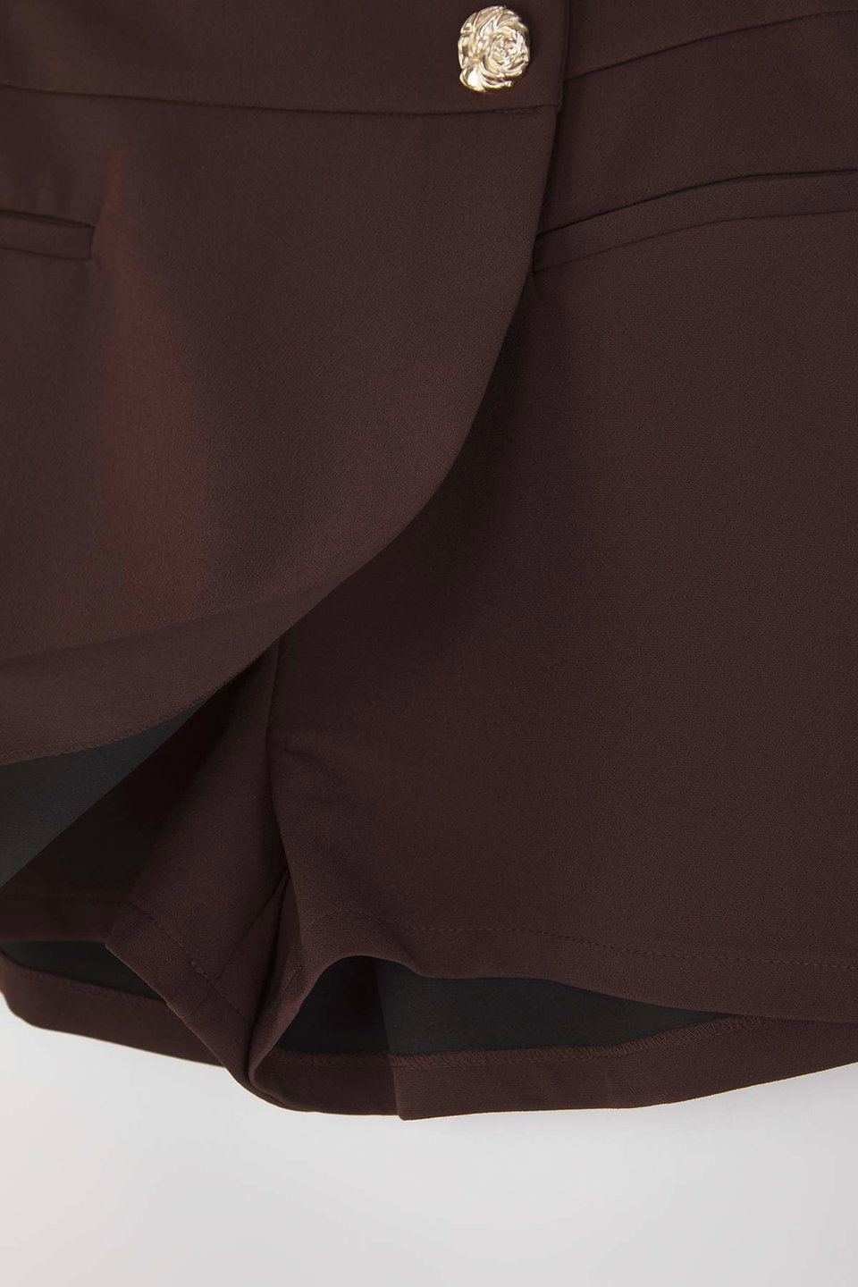 Button Detailed Mini Shorts Skirt Shorts & Bermuda TWOAW26SR00027