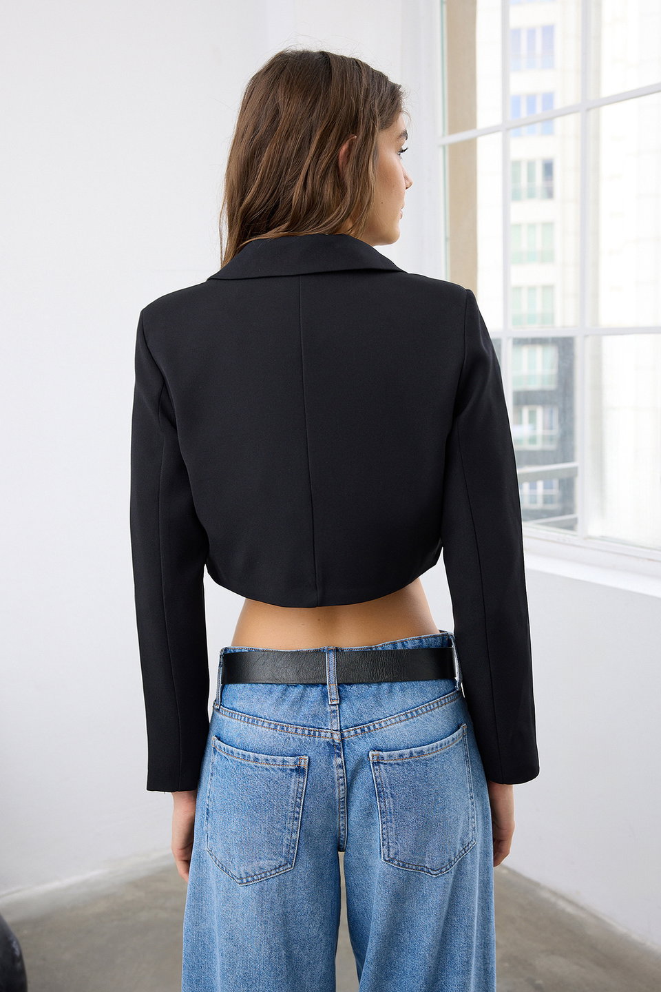 Crop Lined Woven Blazer Jacket TWOAW22CE0086