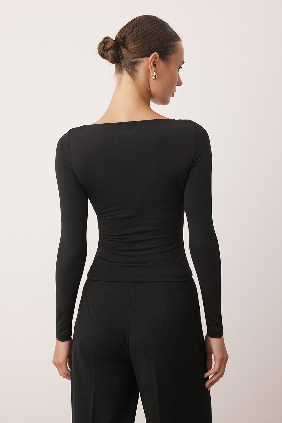 Fitted/Body-Sit Accessory/Cut-out Detailed Long Sleeve Flexible Knitted Blouse TWOAW26BZ00130