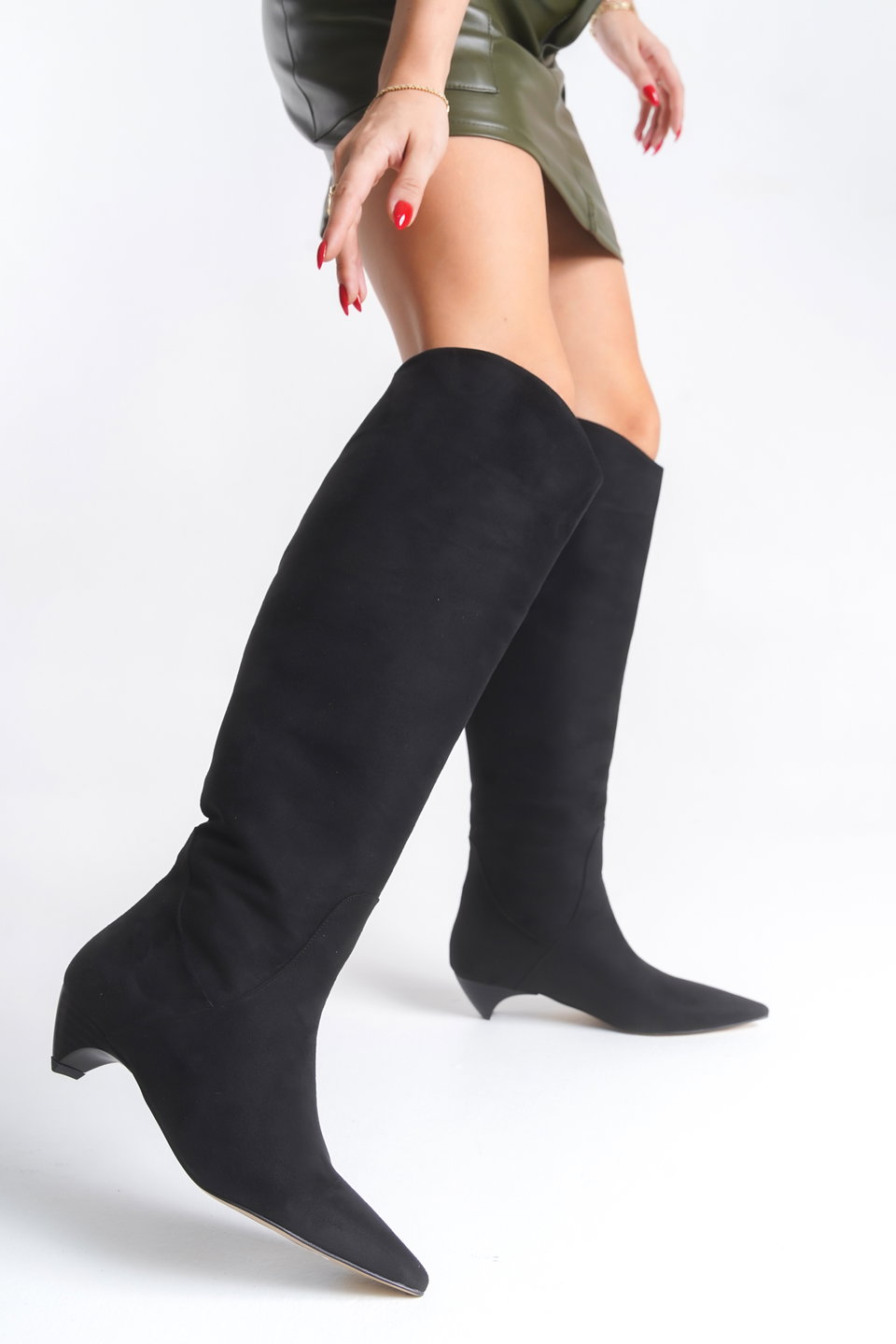 Women's Triangle Kitten Heel Premium Suede Boots Takaw26Cz00023