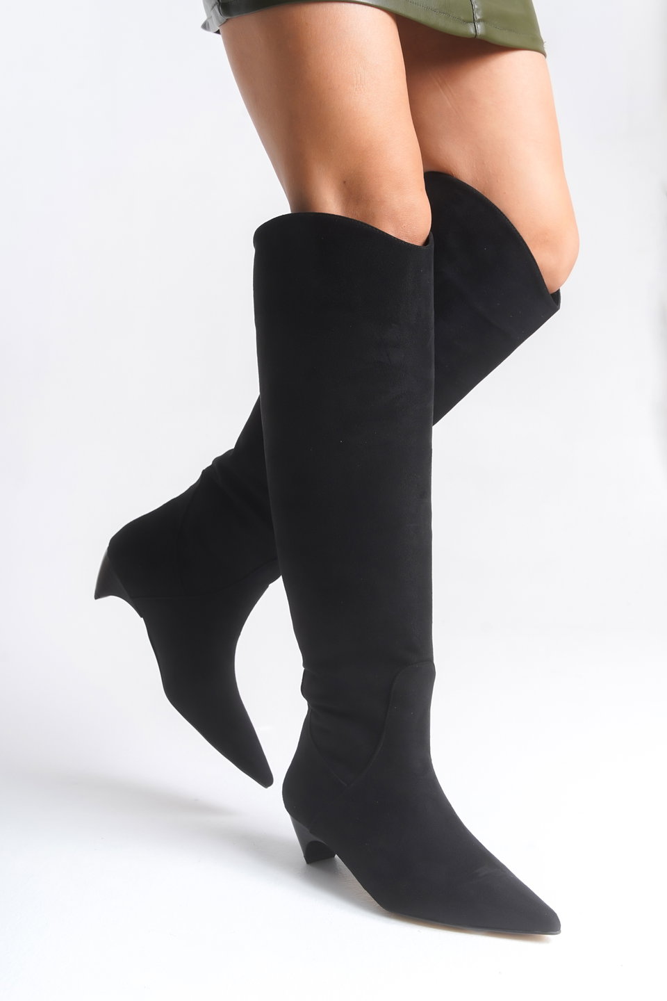 Women's Triangle Kitten Heel Premium Suede Boots Takaw26Cz00023