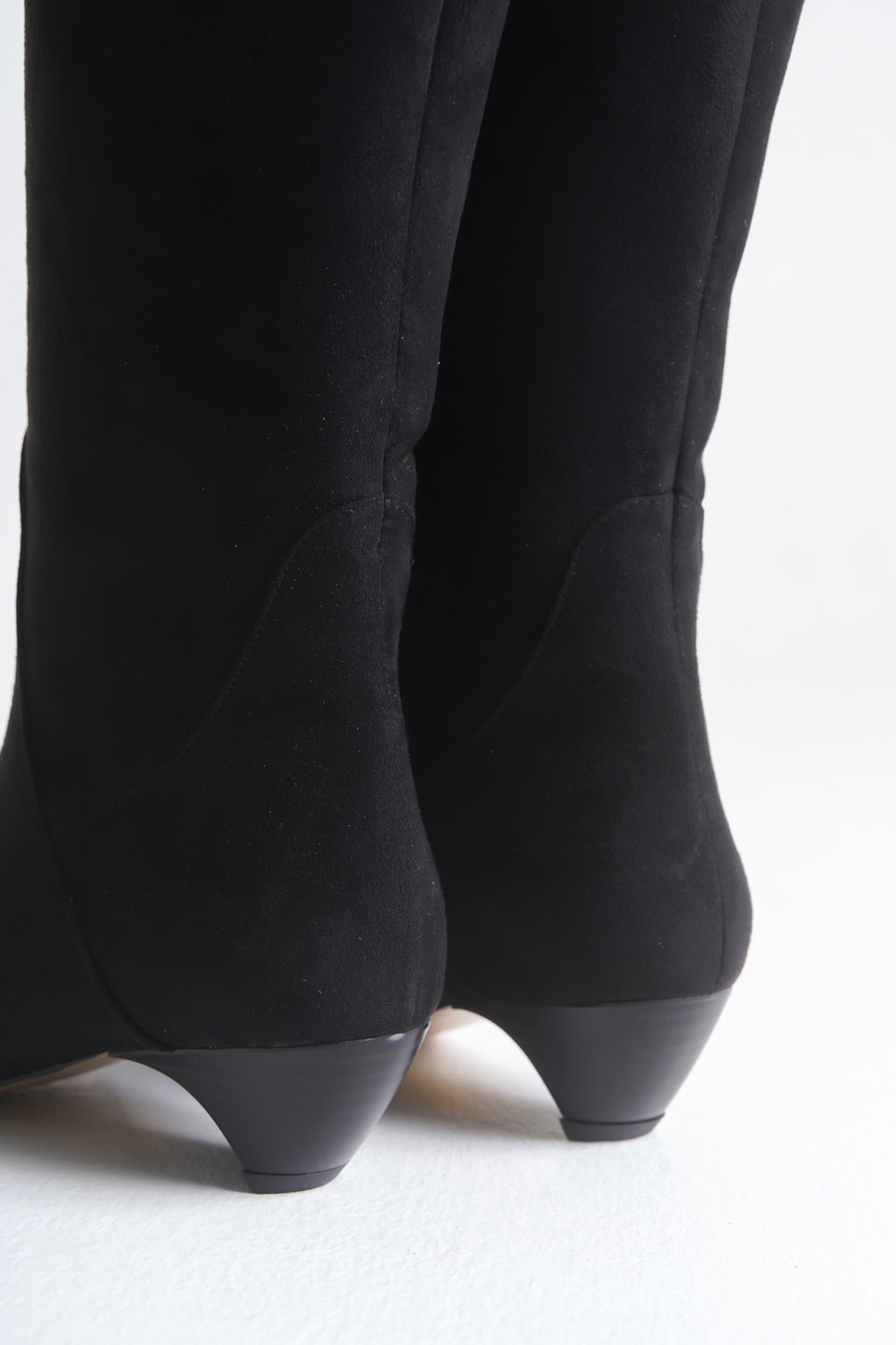 Women's Triangle Kitten Heel Premium Suede Boots Takaw26Cz00023