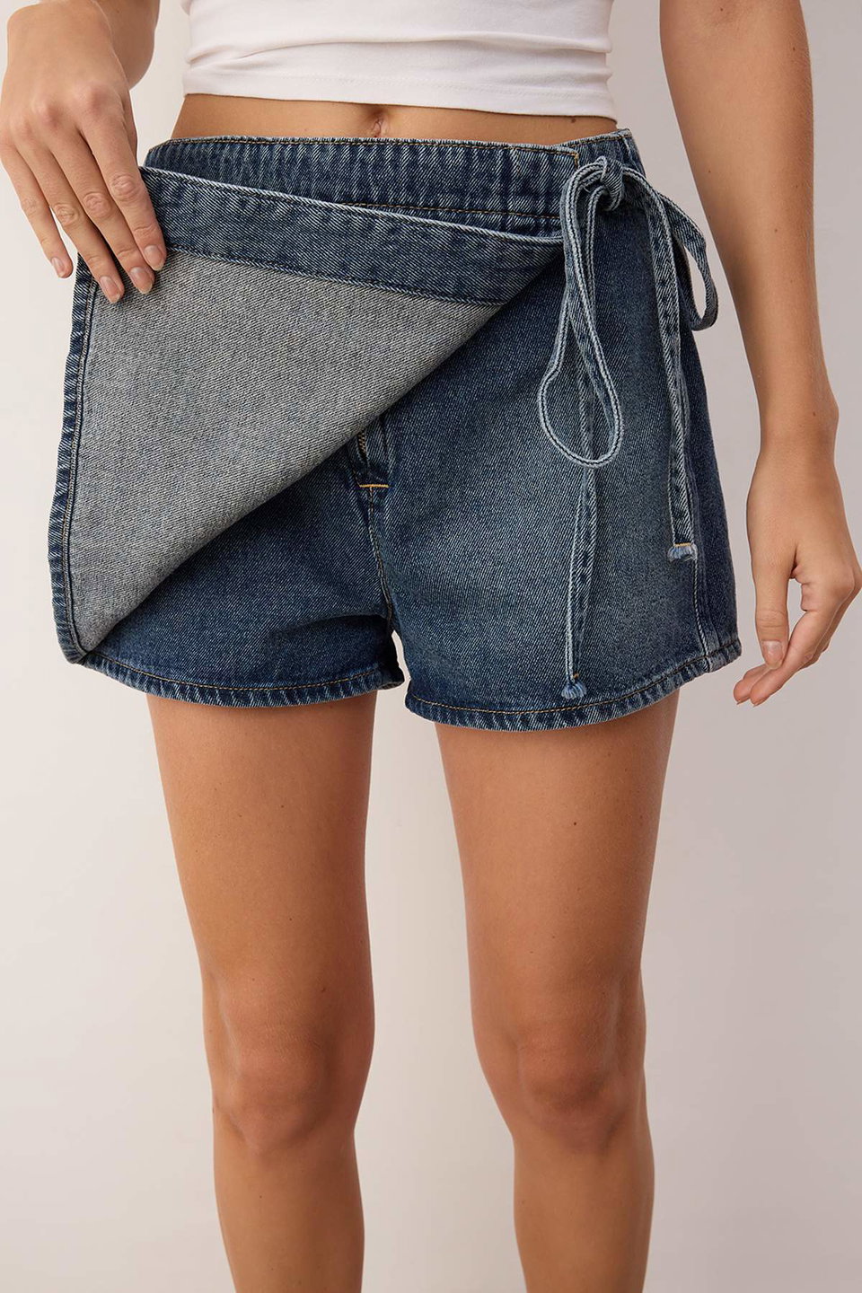 Double Breasted Binding Detailed Normal Waist Denim Shorts Skirt Twoss25Sr00182